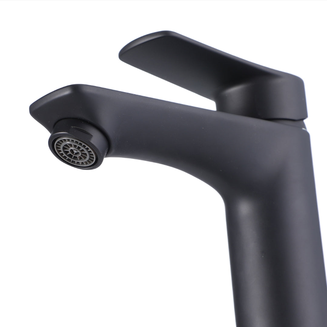 Robinet de lavabo noir, hauteur 15 cm 